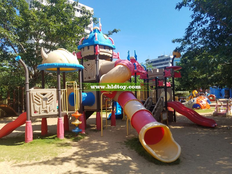 最新海南省機(jī)關(guān)幼兒園校區(qū)滑梯
