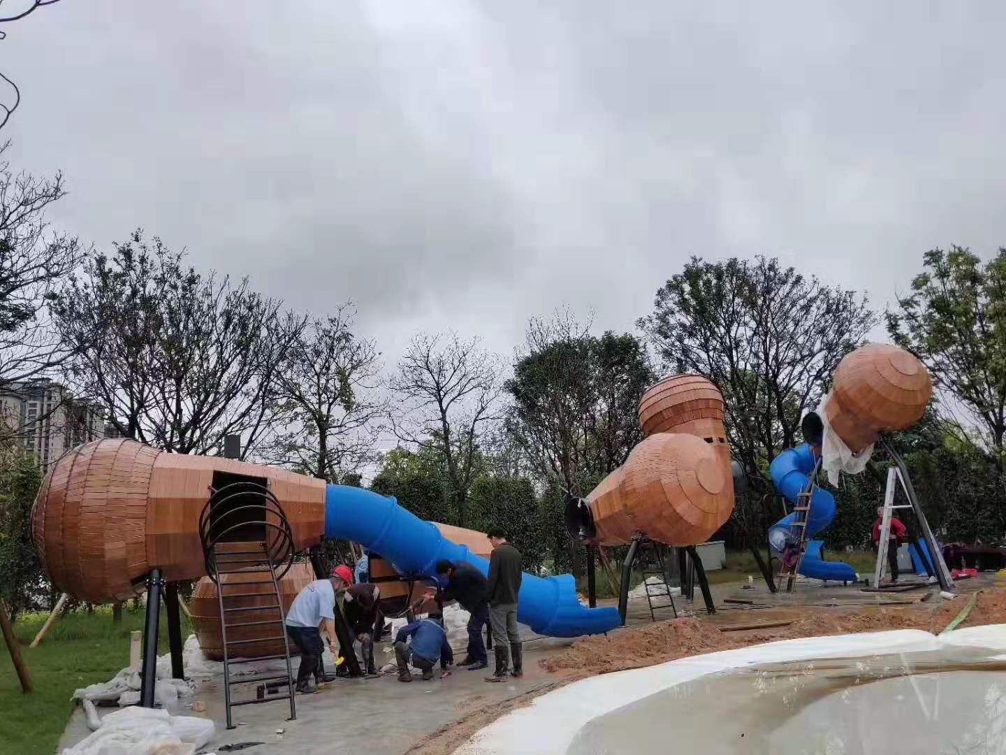 保利集團(tuán)華南區(qū)大型無動(dòng)力松果樂園